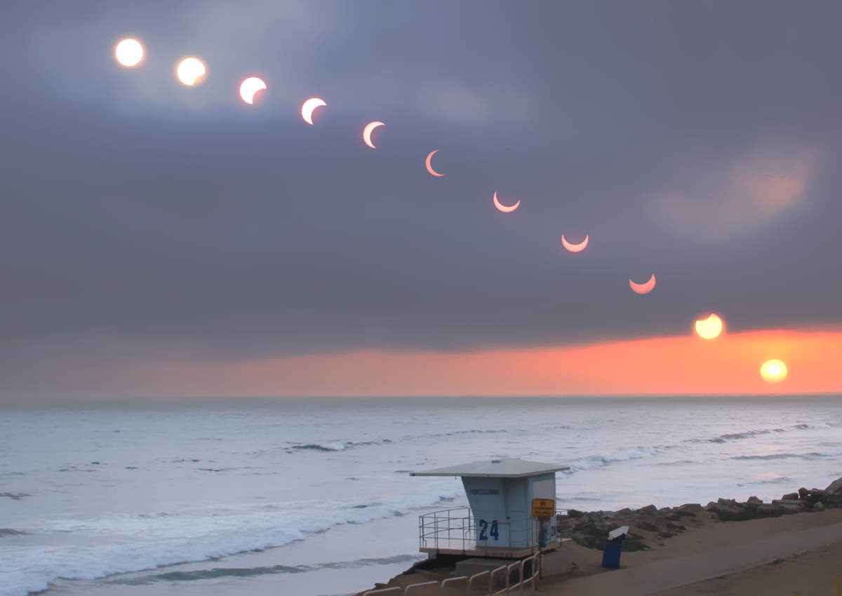 Photo d’un éclipse en timelapse avec de multiples poses.